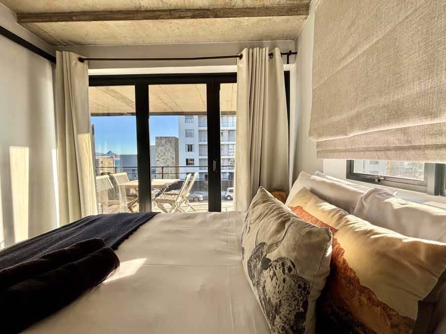 1 Bedroom Property for Sale in Bloubergstrand Western Cape